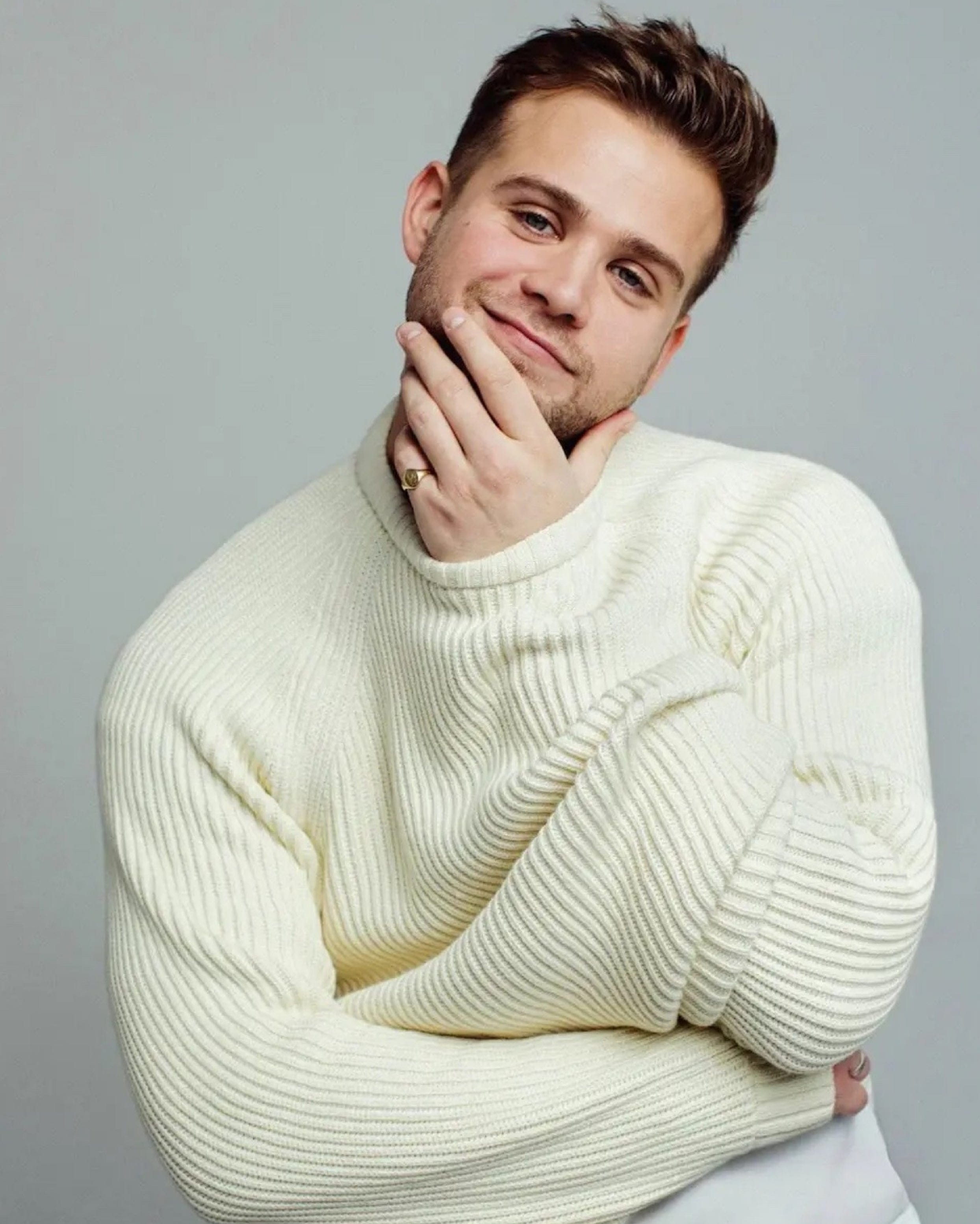 Leo Woodhall wearing Knitted Fisherman's Jumper Ecru from Percival. Celebrities wearing Percival Menswear.