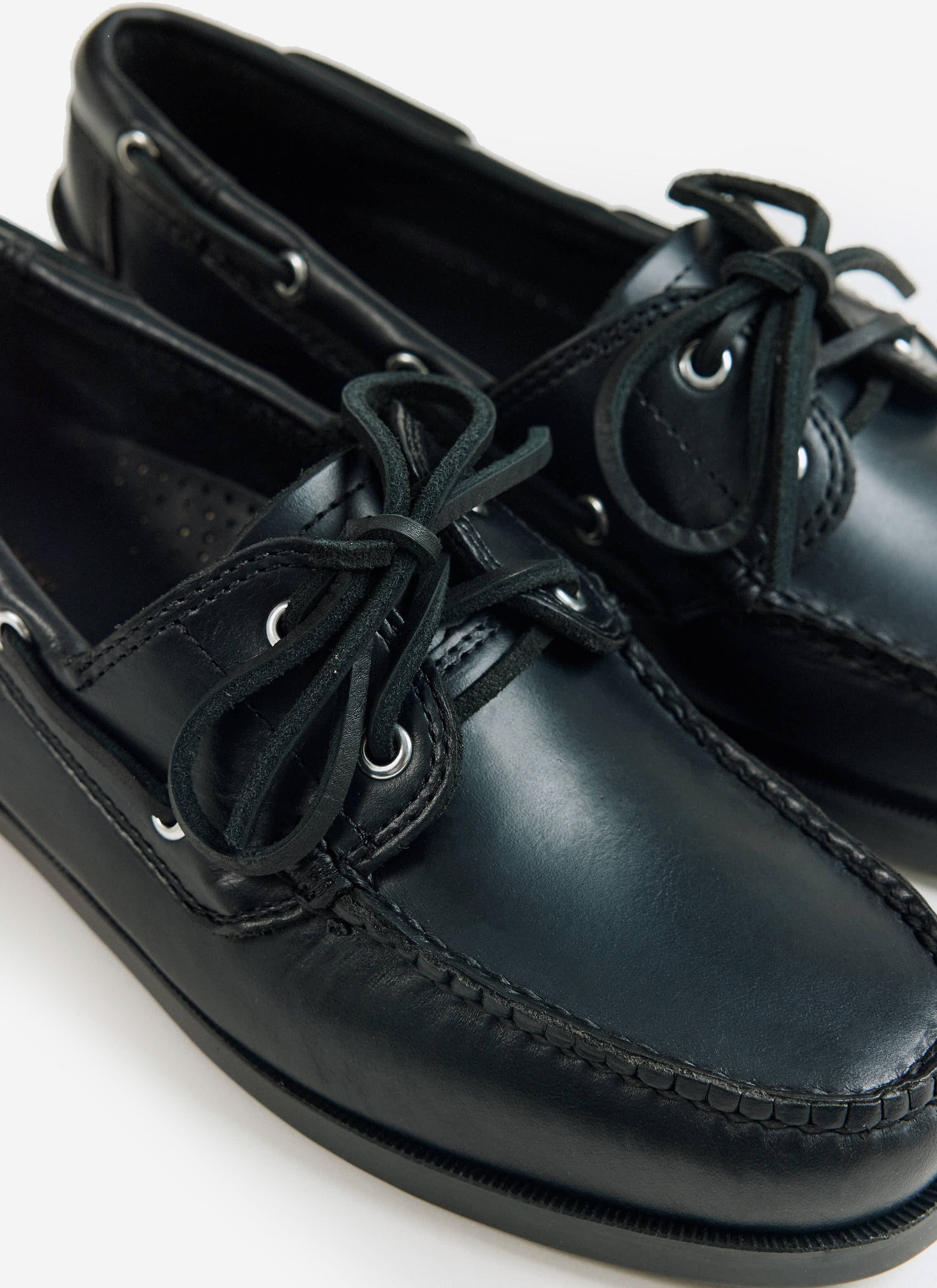 Men's Boat Shoes | G.H.Bass Jetty II Boater 2 Eye | Black Leather