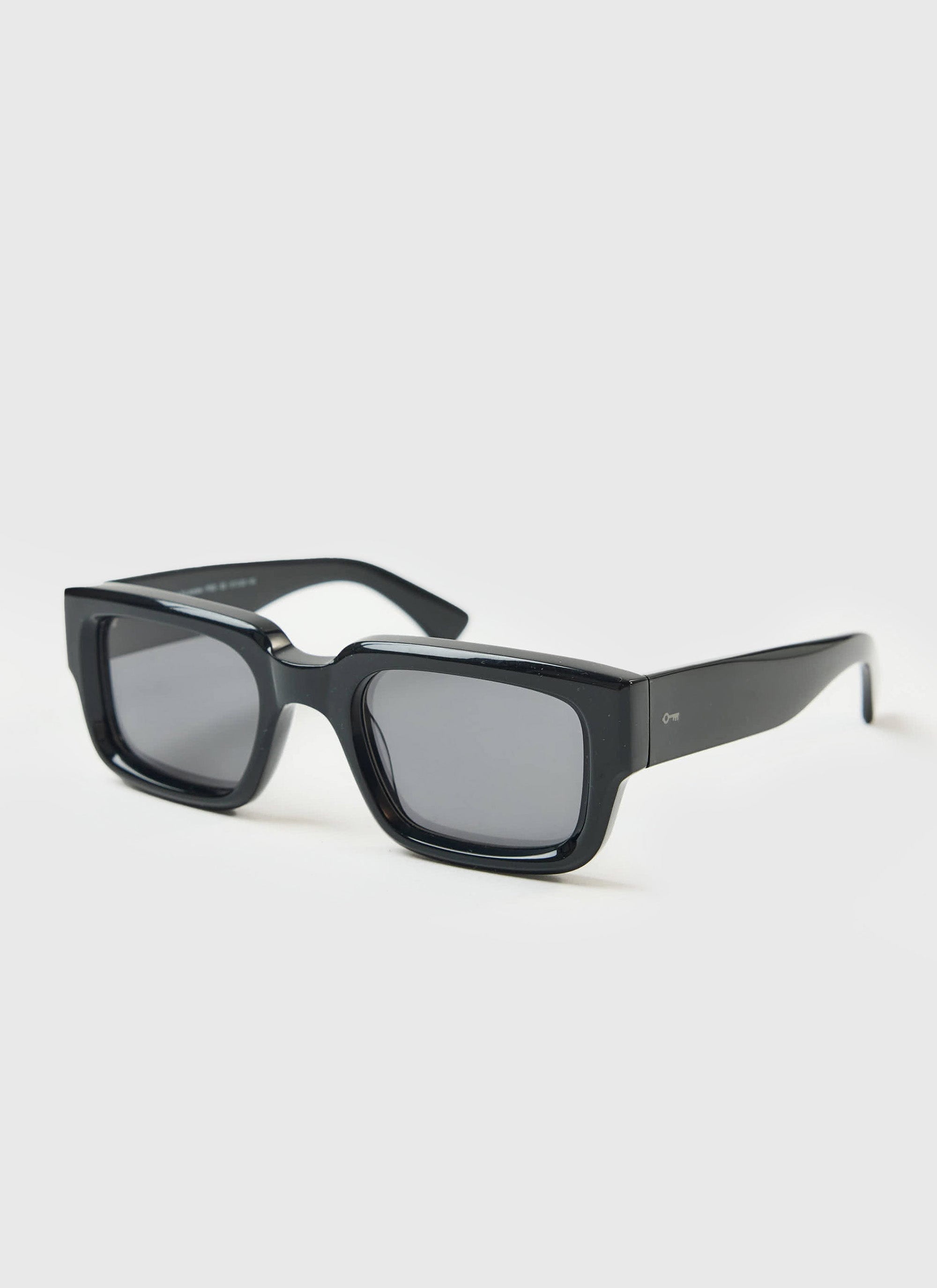 Black Polarized Lenses